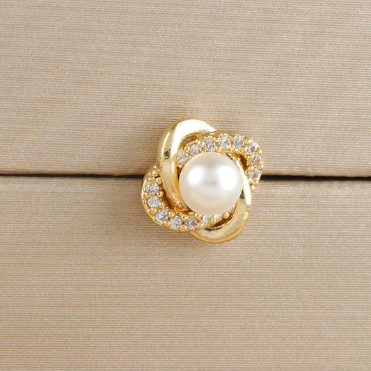 Pearl & Zircon Swirl Cartilage Stud